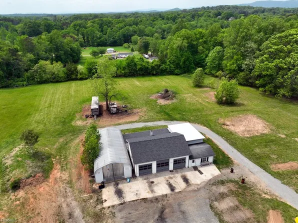 3740 Poplar Springs Rd, State Road, NC 28676