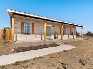 106 Ranch Country Dr, La Vernia, TX 78121