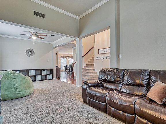 5th image of 501 Winding Ln