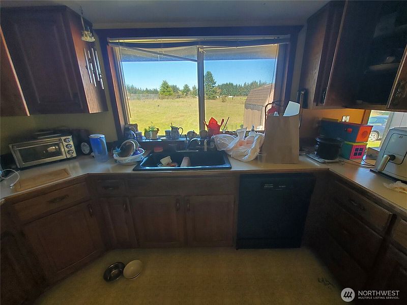 4th image of 4924 165th Lane SW