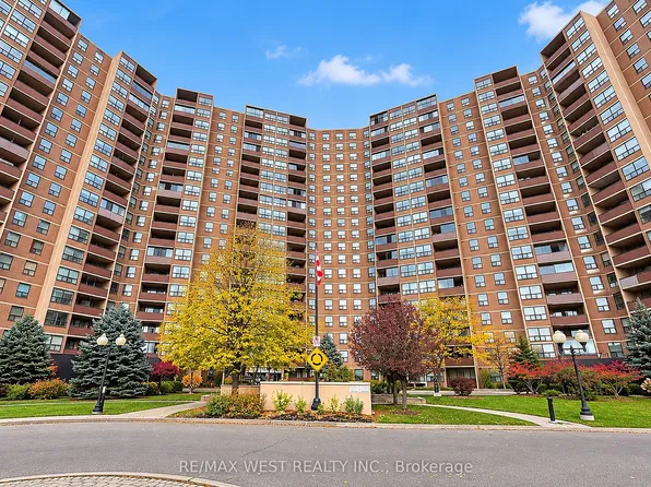 716 The West Mall #805, Etobicoke, ON M9C 4X6