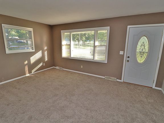 2nd image of 5524 Alma Dr