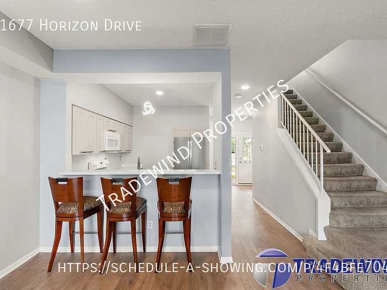 11677 Horizon Dr — Photo 4