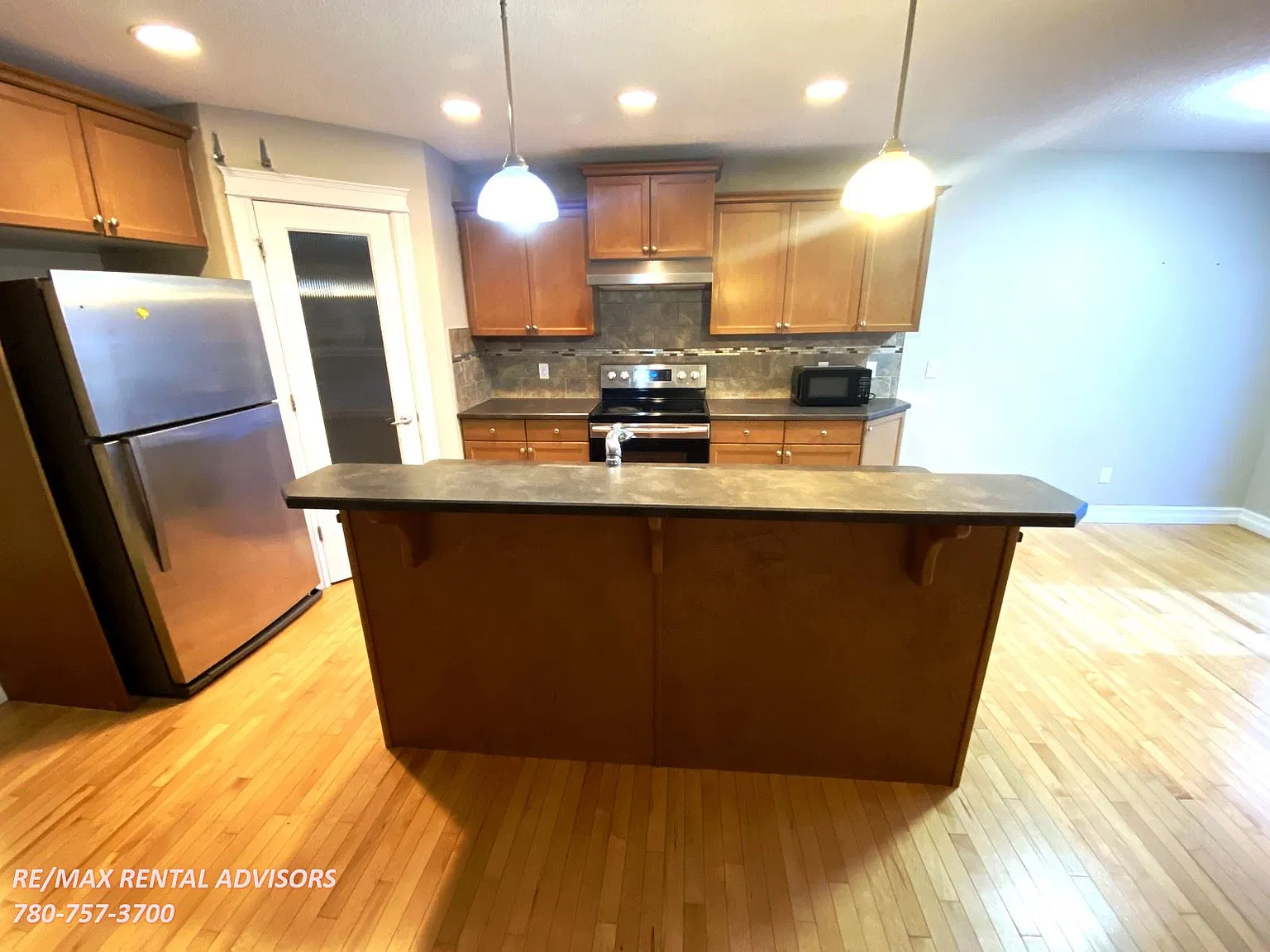 3034 16A Avenue Northwest — Photo 4