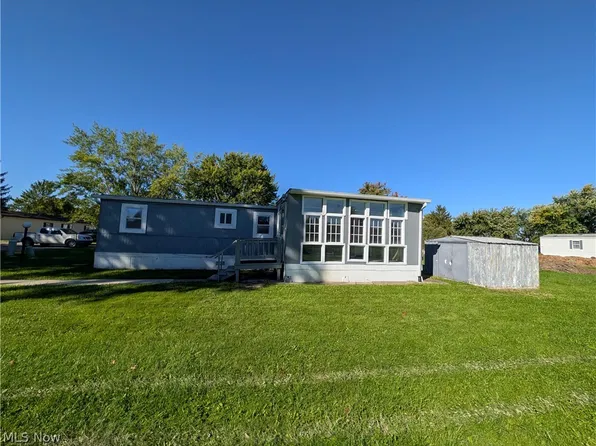 225 Brandywine St, Elyria, OH 44035