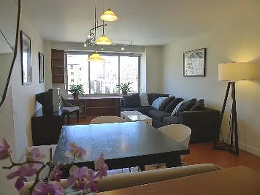 Rented by Corcoran | media 114
