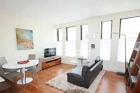 2 bed, $3,900 — Photo 2