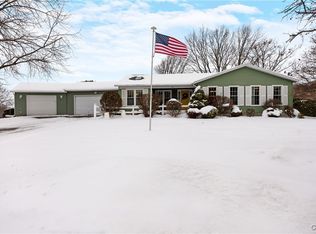 650 Patio Circle Dr, Oneida, NY 13421