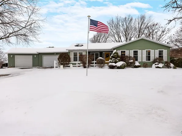 650 Patio Circle Dr, Oneida, NY 13421