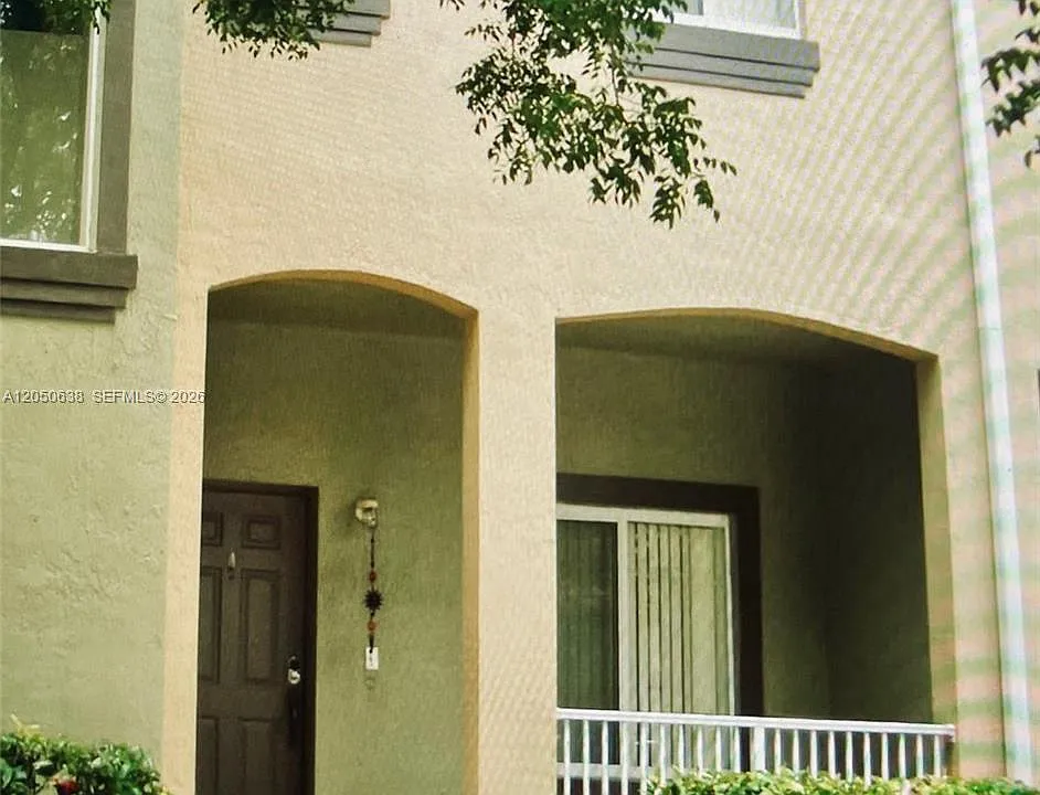 2416 SE 19th Ct #2416