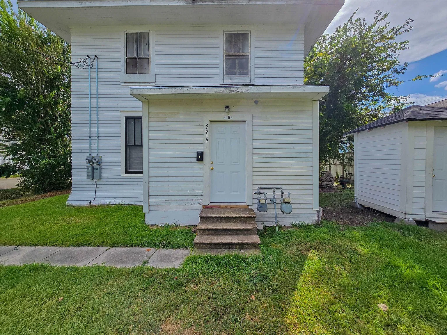 1 bed, 1.0 bath, 1866 sqft, $1,050 — Photo 1