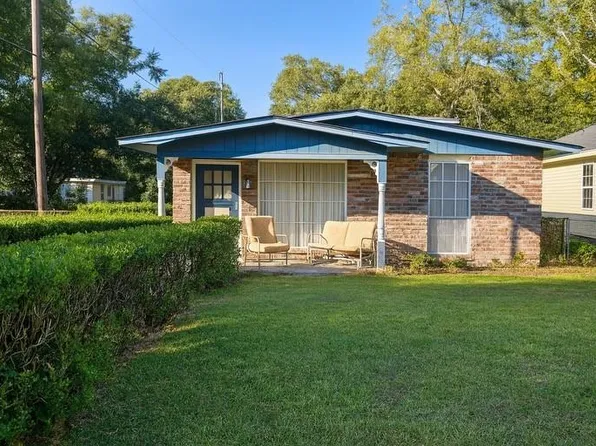 1712 Waterford St, Mobile, AL 36605