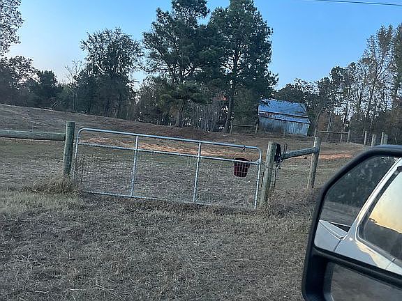 4th image of 356 Sumrall Ln