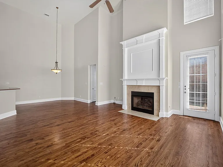 1145 Pedernales Trl — Photo 4