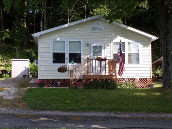 75 Elk Creek Rd, Lake City, PA 16423