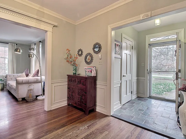14575 Shaker Blvd — Photo 3