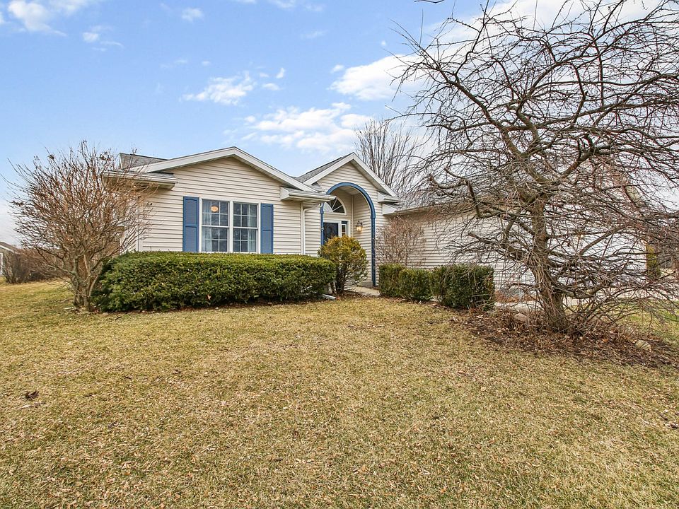 1311 Whispering Pines Dr, Delavan, WI 53115 Zillow