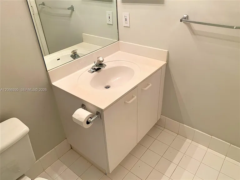 1130 Buttonwood Ln #- — Photo 18