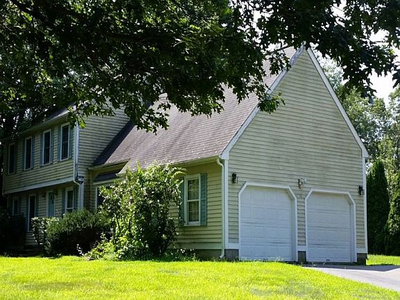 2nd image of 10 Whitewood Dr