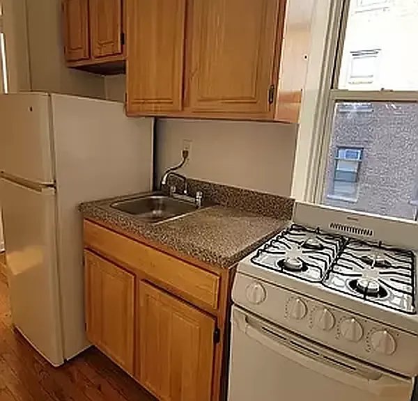 355 W 85th St #72 — Photo 3