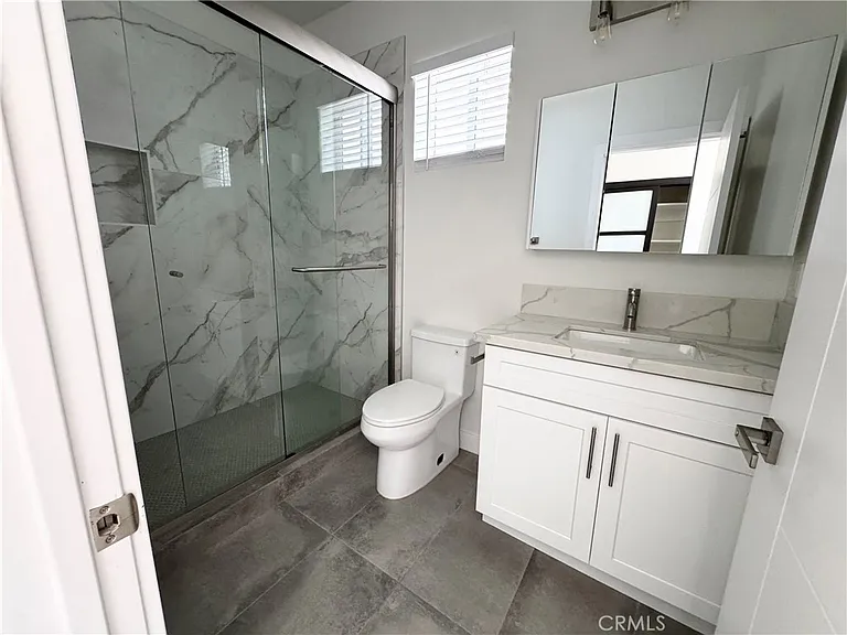 1623 W 255th St — Photo 10