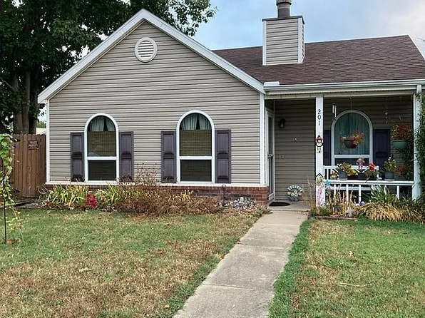 201 SE 18th St, Bentonville, AR 72712
