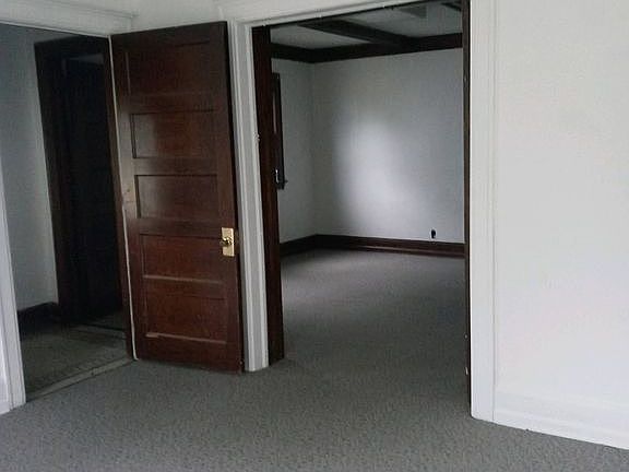 4th image of 314 N Taylor St