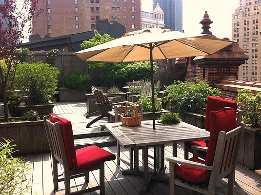 Sold by Corcoran | media 10