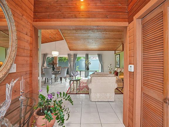 4th image of 3590 NW 73rd Avenue
