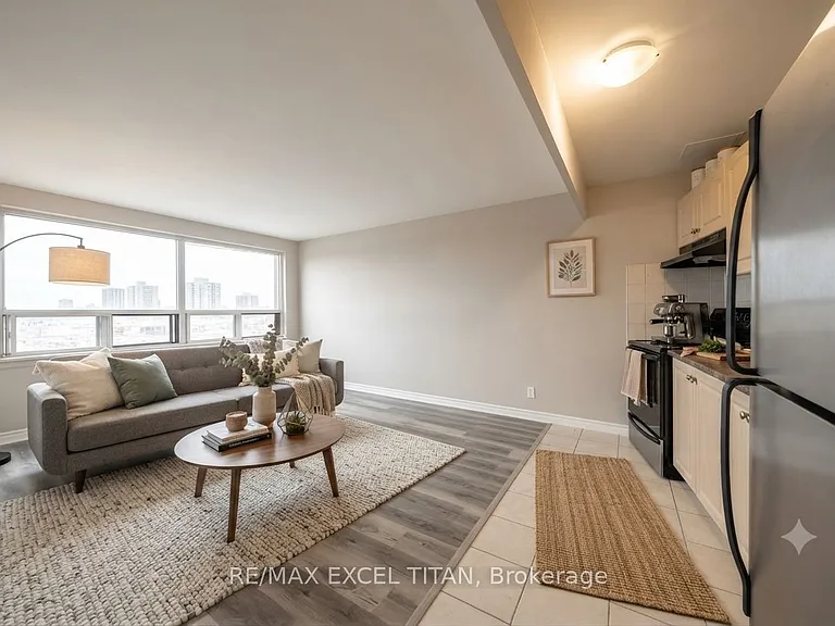 468 Ottawa St N #739D — Photo 2