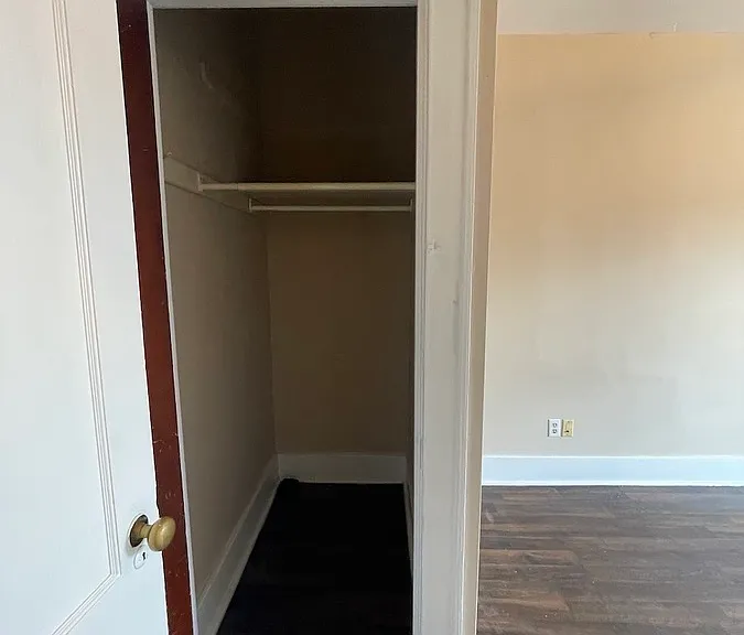 538 Louis Ave #4 — Photo 16