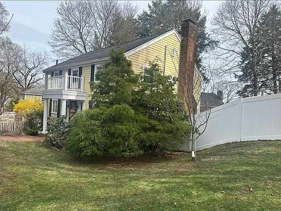 2nd image of 560 Worcester St