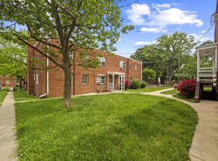 22 Danbury St SE APT 3, Washington, DC 20032