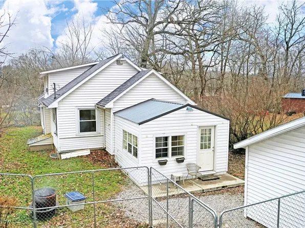 529 Potic Dr, Leavittsburg, OH 44430