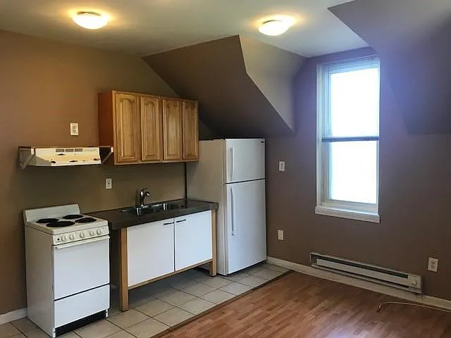 Building Photo - 232 E Wister St #2D