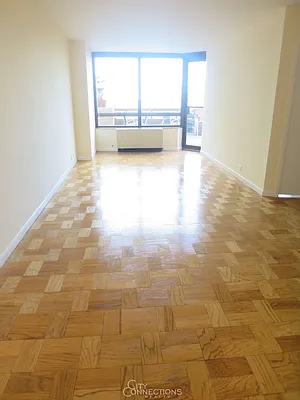 Rented by City Connections Realty | media 17