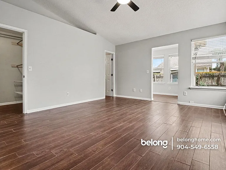 7641 Rain Forest Dr N — Photo 16