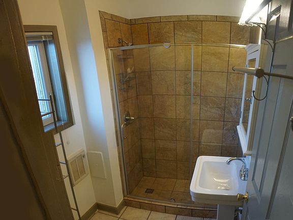 5th image of 1700 N Michigan Ave APT 5