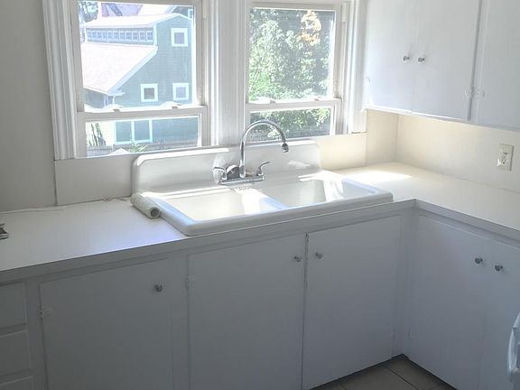 2nd image of 100 Norwood Ave