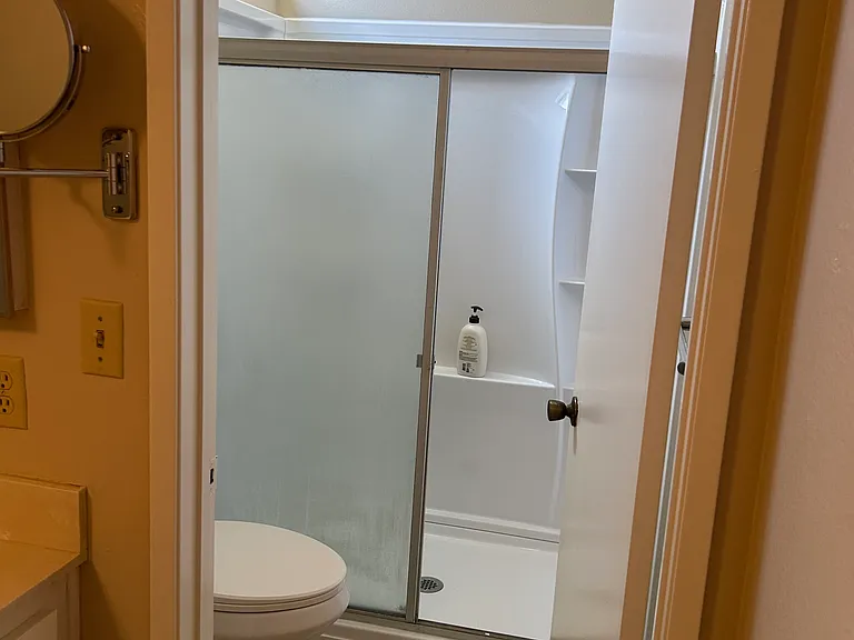 23022 Village Dr — Photo 8