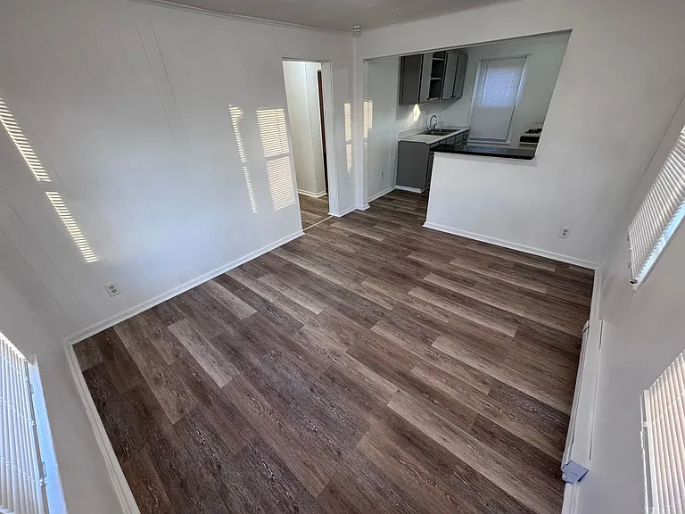 2918 Walnut St — Photo 10