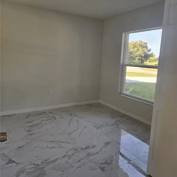 397 Carrillon Ave S — Photo 12