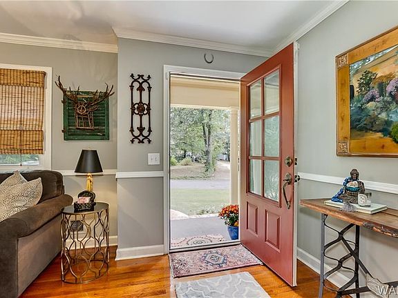 2nd image of 2118 Bellwood Dr