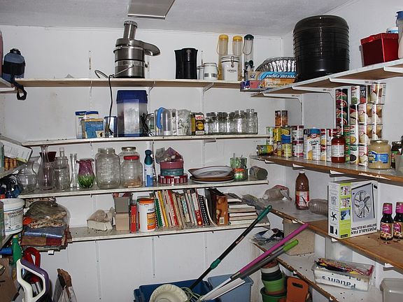 4th image of 309 E Tres Palacios Ave