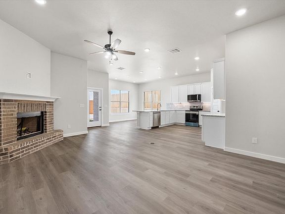 4th image of 3411 Good Prairie Ave