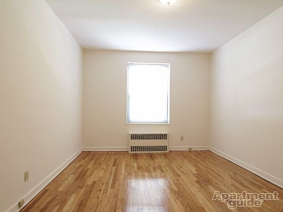 2nd image of 122 Hoyt St #E
