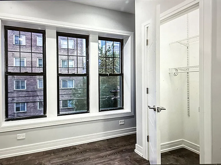 6115 N Winthrop Ave #2 — Photo 6