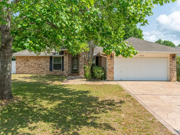 304 Seattle Slew Ct, Crestview, FL 32539