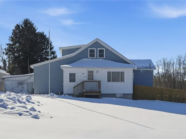 1085 Kanawha St N, Ellwood City, PA 16117