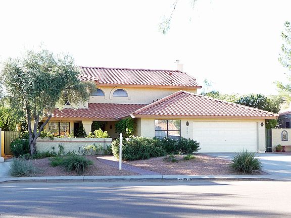 Beautiful home on prime hillside lot